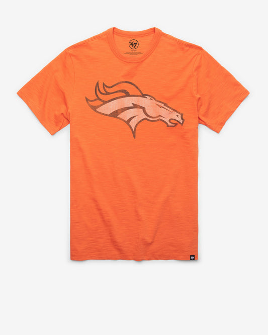 DENVER BRONCOS GRIT '47 SCRUM TEE CARROT